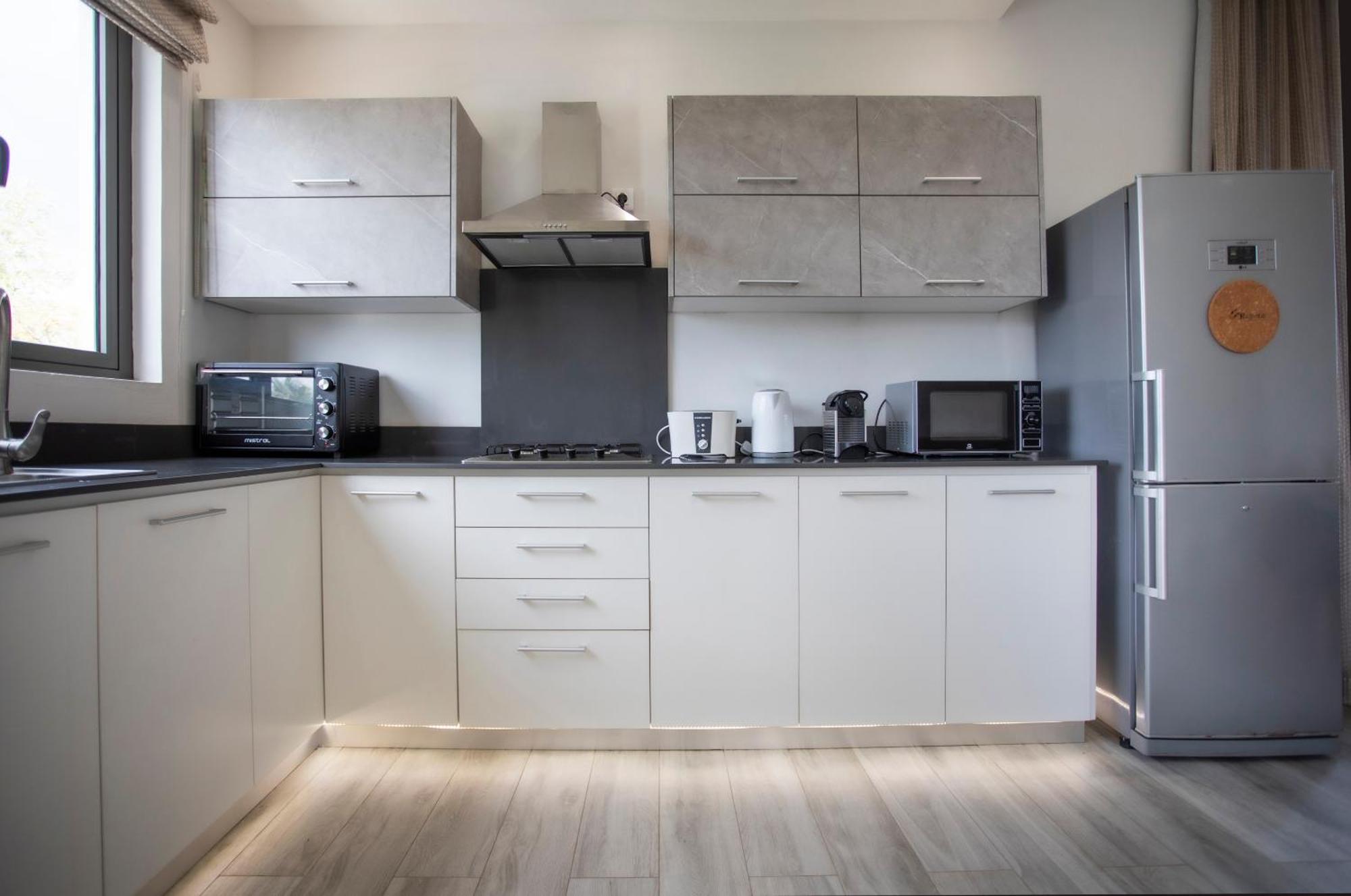 Mayfair Condo In Pereybere Pereybere Beach ภายนอก รูปภาพ